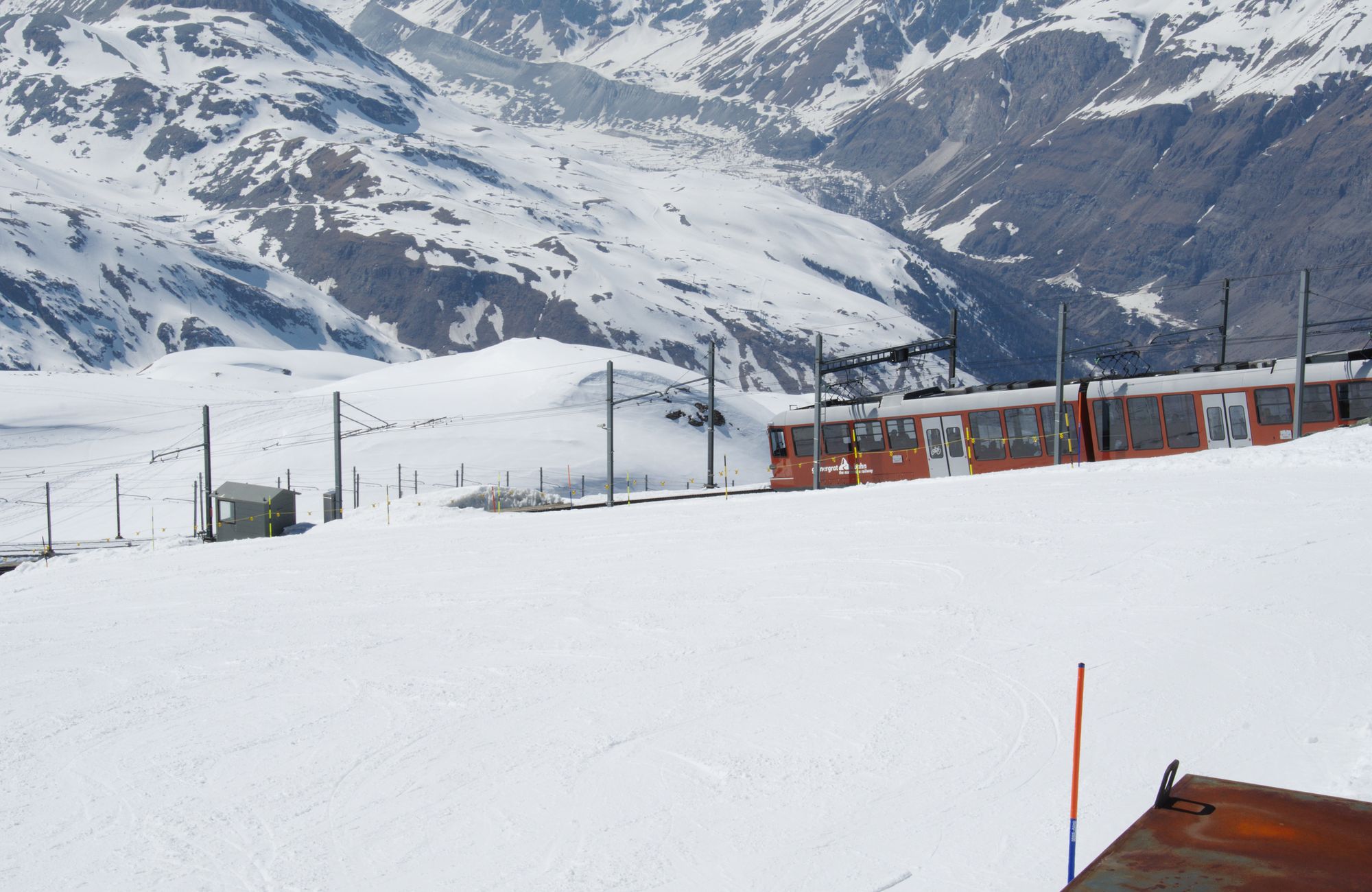 Photographie réelle — Voyage panoramique en Suisse en train